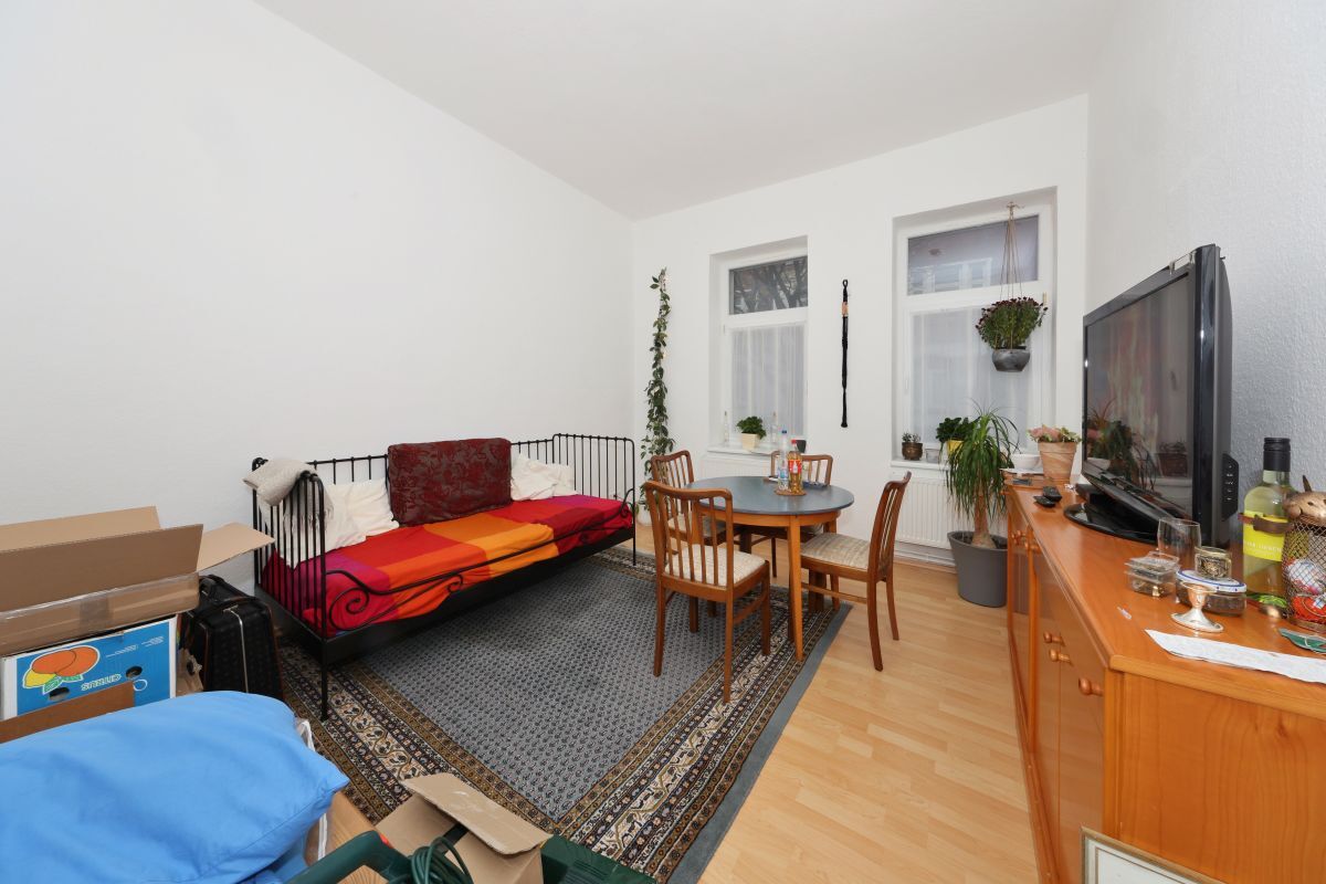 Wohn- / Schlafzimmer EG re. Wohn- / Schlafzimmer EG re.