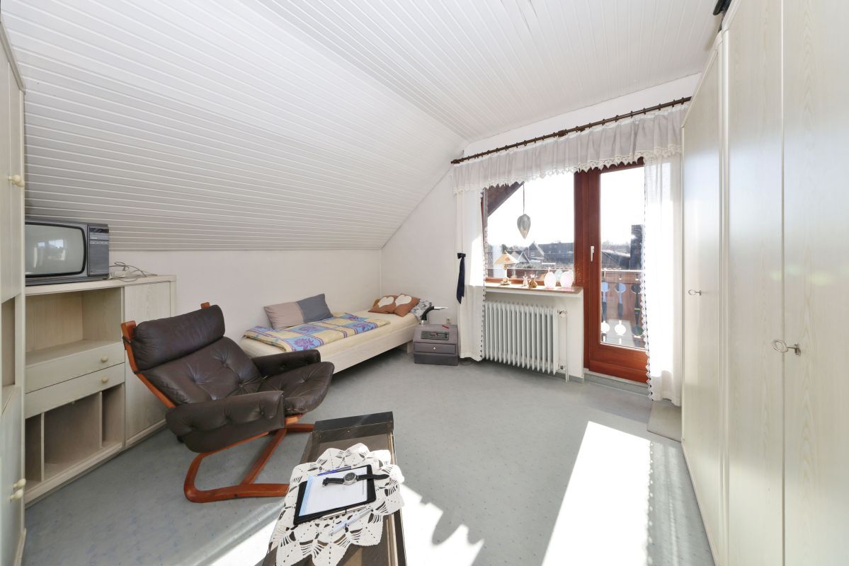 ...großzügigen Balkon ...großzügigen Balkon